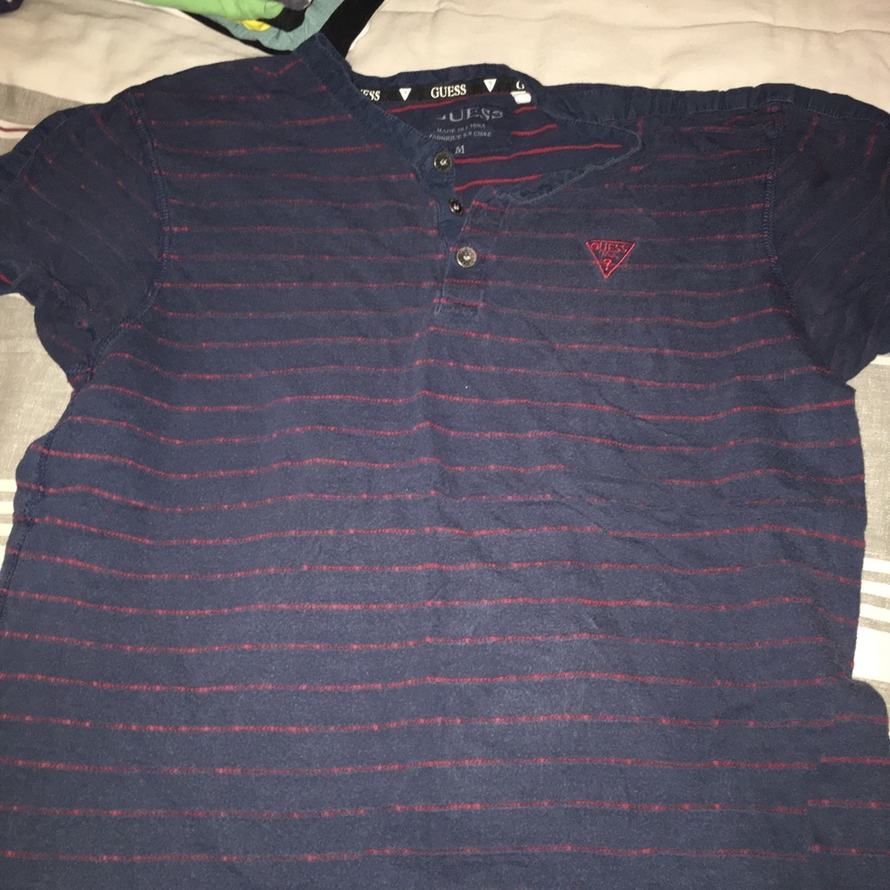 Men’s guess shirt